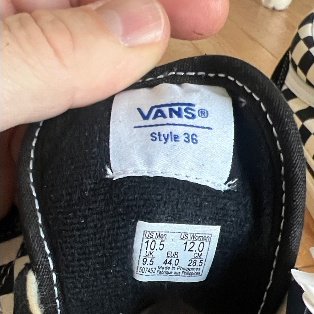 Vans Black and White Checkerboard Old Skool - Picture 10 of 10